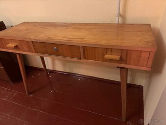 Drevená spálňová zostava - 5