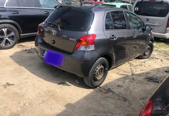 Toyota yaris - 5