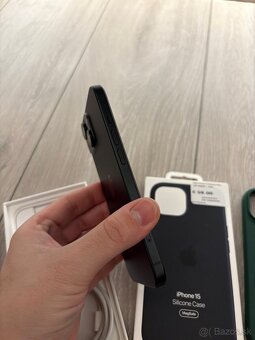 Apple iPhone 15 black 256gb - 5
