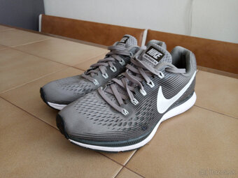 Damske bezecke tenisky NIKE ZOOM Pegasus 34. - 5