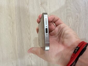 Predám IPhone 15 Pro 128 GB - 5