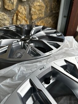 Audi RS R19 - 5