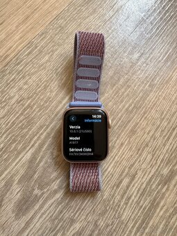 Apple Watch Series 4 40 mm Zlatý hliník + športový remienok - 5