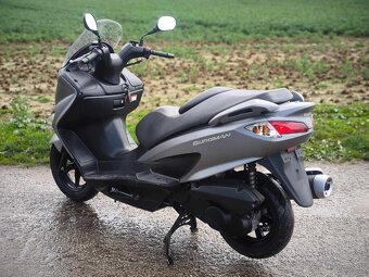 Suzuki Burgman 125cm r.v 2017 - 5