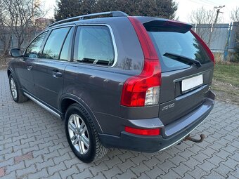 Volvo XC90 2,4 D5 AWD manuál - 5