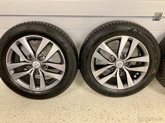 Letná sada org HYUNDAI 5x114,3 6,5J ET50 205/55 R16 - 5