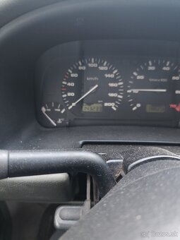 Volkswagen Polo 1.1 - 5