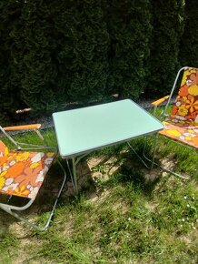 Rezervovane - Staré kempingové stoličky a stôl - 5