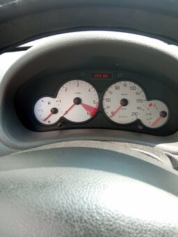 Peugeot 206 1,4hdi 2004 - 5