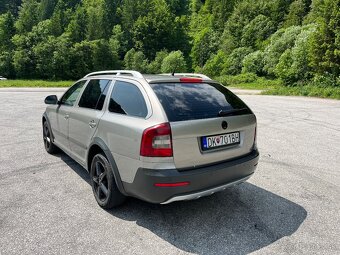 Octavia 2 Scout combi - 5