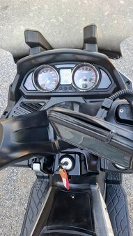 Kymco MyRoad 700i ABS - 5
