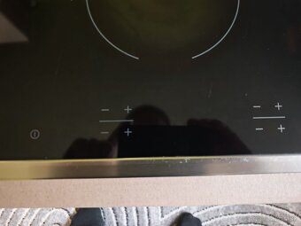 Sklokeramicka varna doska Electrolux
- 5