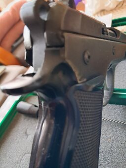 Plynová pistole CZ75 - 5