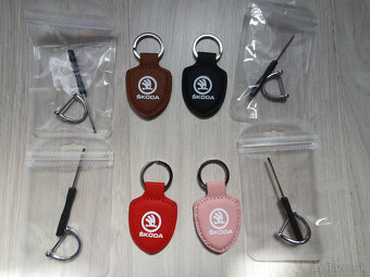 pekná klúčenka škoda viac farieb - 5