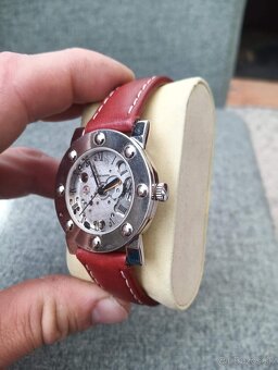 Mechanické naťahovacie hodinky, jedinečný dizajn - 5
