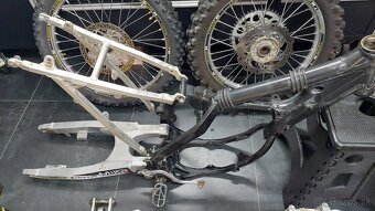 SUZUKI RM 125 K3 Náhradné Díly - 5
