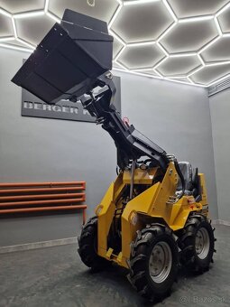 Mini kolesový nakladač BK360SW - 5
