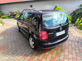 Predám Volkswagen Touran Facelift Highline 1.9 TDI - 5