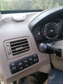 Hyundai Tuscon 2,0Crdi rok 2006 - 5
