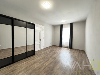 NA PRENÁJOM 5 kancelárskych miestností 200 m² + 24 m² terasa - 5