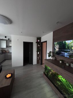 3 izbový kompletne zrekonštruovaný byt Valaská - 5