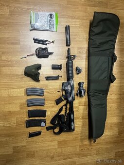 aisft M4 1:1 clokov – odtrhnuta spust + asobnik + vybav - 5