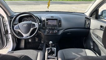Hyundai i30 cw 1.6 crdi 85kw VGT - 5