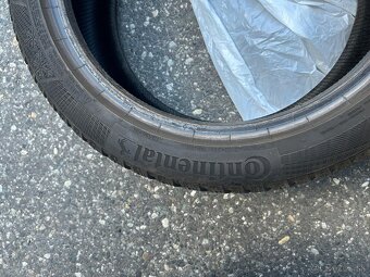 Predám zimné pneu Continental 225/45 R17 - 5