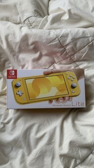 Nintendo Switch Lite - 5