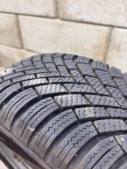 plechové disky 5x114,3 16", zimné pneu 205/55 R16 - 5