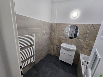 Atypický super byt kompletka s loggiou, pivnicou odporúčam - 5