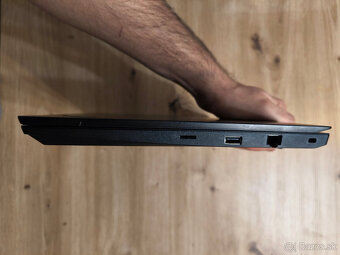 Predám 14" notebook s SSD + USB-C dokovacia stanica - 5