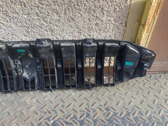 Suzuki S Cross Grill - 5