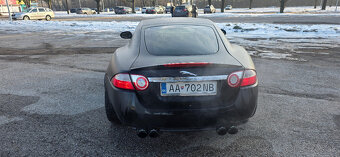 Jaguár XK 4.2 V8 - 5