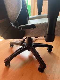 Predám značkové kreslo Anda Seat Phantom 3 L v záruke - 5