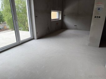 NA PREDAJ 4 IZBOVÝ BYT, BÁB, TICHÁ LOKALITA - 5
