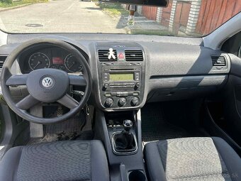 Predám Volkswagen Golf 5 V - 5