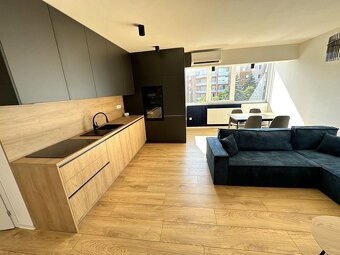 Moderne zariadený 2 izbový byt 55,90 m2 s balkónom Galanta - 5
