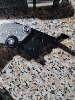 Páčky a gripy na motorku - 5