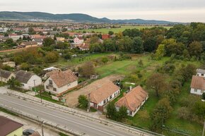 Exkluzívne na predaj stavebný pozemok v obci Kovarce - 5