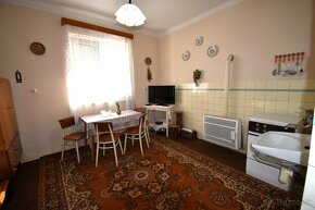 Rodinný dom v srdci obce, predaj, 10 á, Veľké Úľany - 5