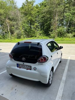 Toyota Aygo 1.0 VVT-i 5M/T 5D - 5