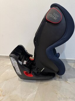 Na predaj autosedačka Britax Römer KING II black-tmavomodrá - 5