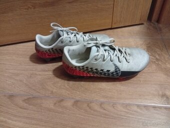 Predám kopačky Nike veľkosť 31 - 5