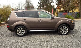 MITSUBISHI OUTLANDER 2.2 DI-D 2012 - 4x4 - NAVI-KAMERA-ŤAŽNE - 5