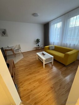 Na prenájom kompletne zariadený 1 izbový byt v DS - 5