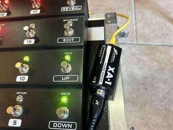 Fractal Axe-FX 2 + orig. footwitch MFC-101 mk3 + rack - 5