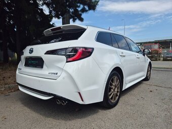 Predám Toyota Corolla Combi TS 2.0 Hybrid Dynamic Force e-C - 5