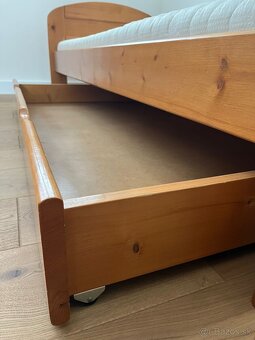 Predam drevennu postel na matrac 200x80 - 5
