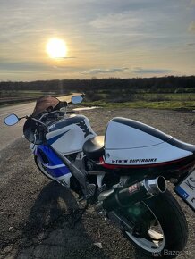 Suzuki TL1000R - 5